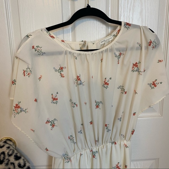 Earth Floral Dress - Picture 3 of 6